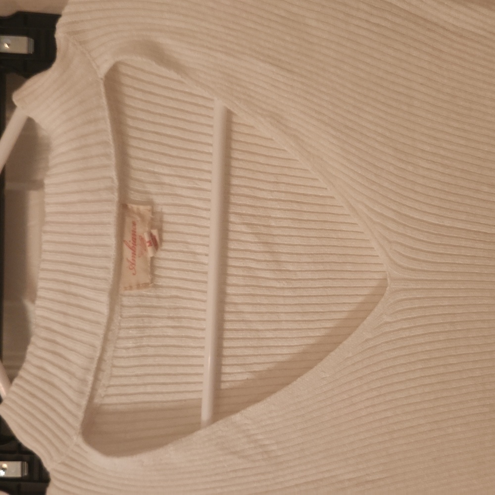 Sweater - Picture 2 of 2